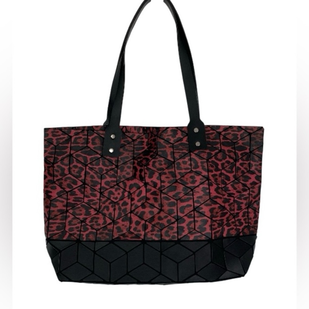 PATRIZIA LUCA Tote Bag Two-Tone Cheetah Red Matte Black Slanted Square Geometric